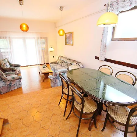 Holiday Home Pinus 1 *